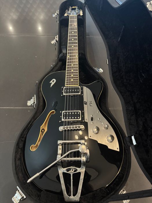 Duesenberg Starplayer TV Plus (Piezo) Black
