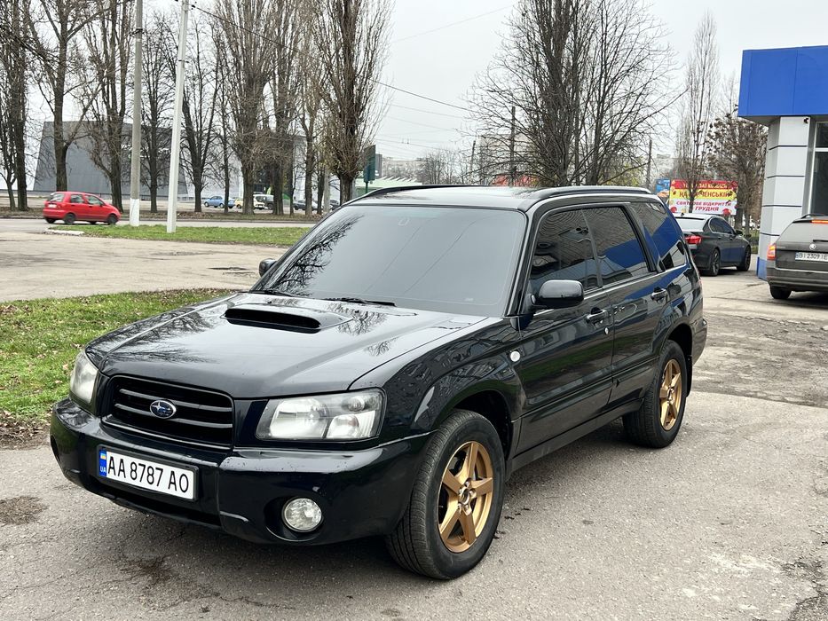 Subaru Forester 2.0 Автомат.Полный привод.