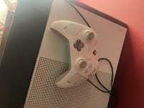 Xbox one s branca 500 gb com 1 comando e 20 jgs