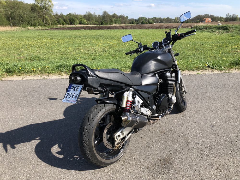 Suzuki GSX 1400 K5 2005 fat boy streetfighter