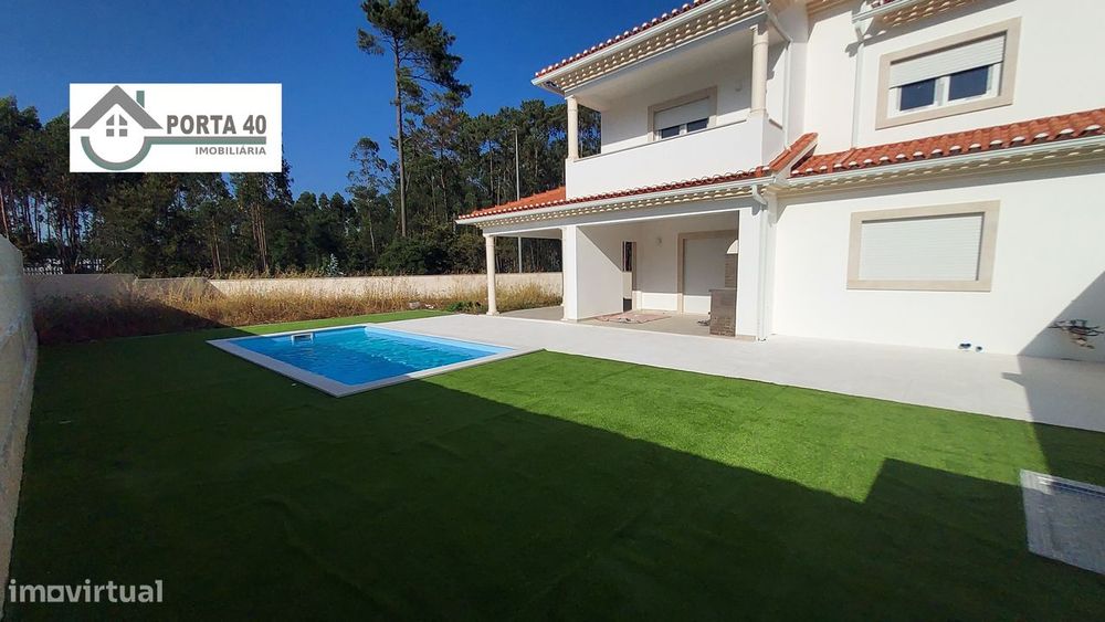 Moradia T4 c/ piscina - próximo de Fátima