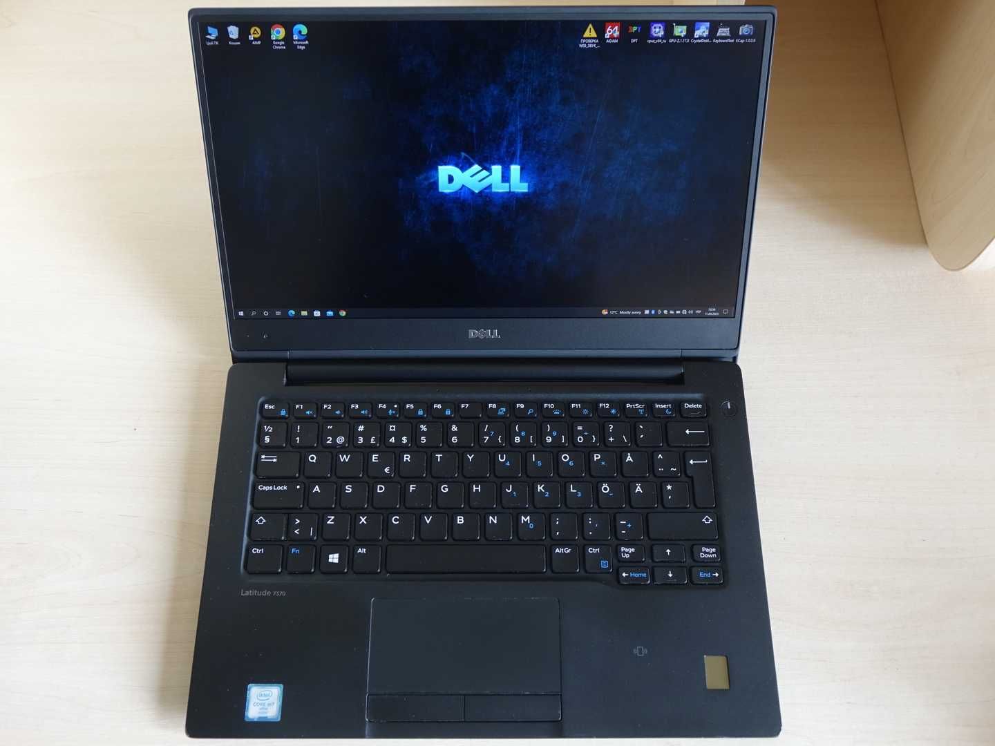 DELL latitude 7370 13.3 IPS FHD m7-6Y75 16 512gb ssd NFС 4G LTE Carbon