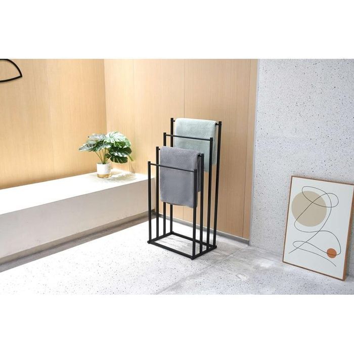 Stojak na Ręczniki Wieszak Łazienkowy Metalowy Stojący Industrialny