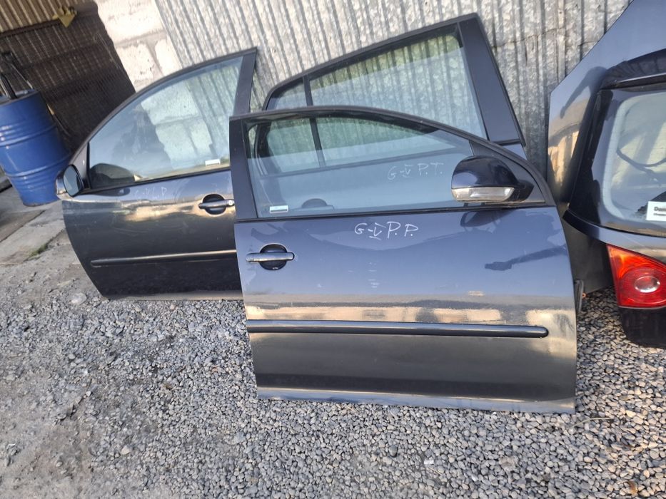 Drzwi prawy przód volkswagen Golf 5 prawe
