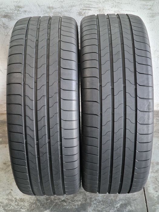 2 Pneus BRIDGESTONE Semi Novos 245/45R20