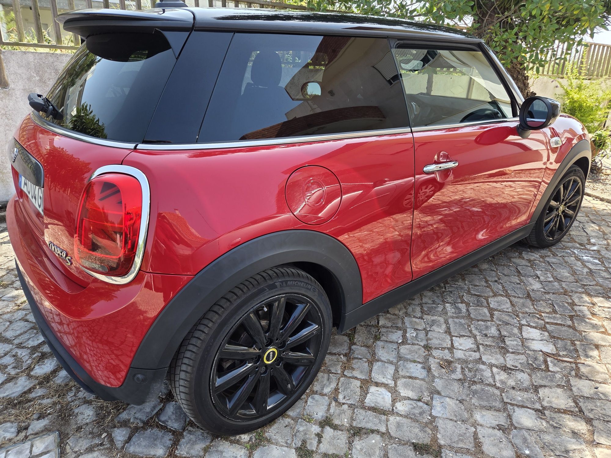 Mini Cooper S vermelho