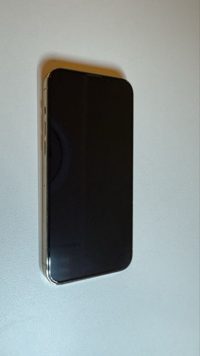 iPhone 13 Pro Max 256GB Złoty – Stan idealny + 8 etui + szkło