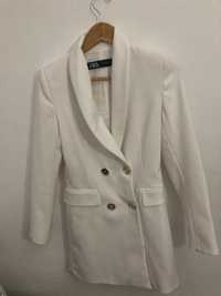 Casaco Branco comprido da Zara