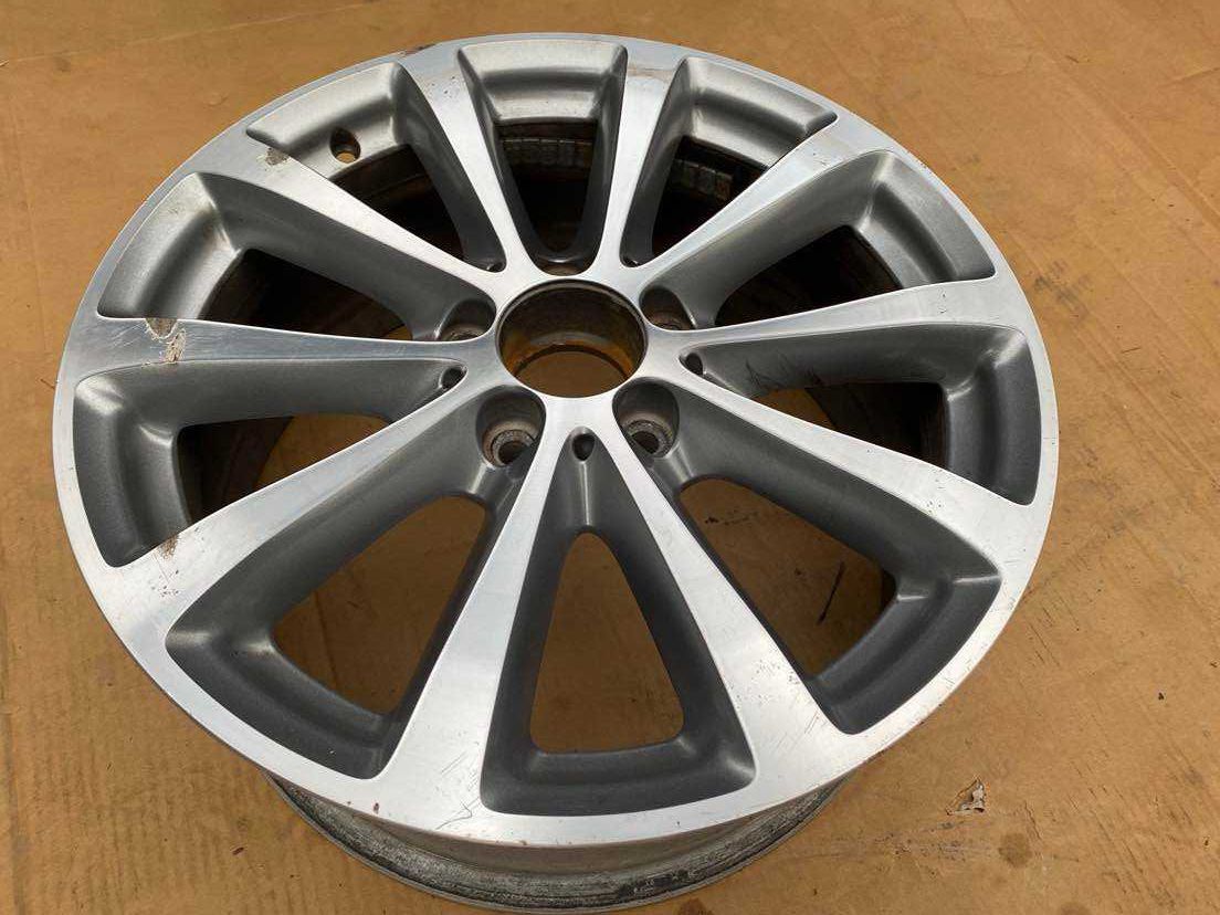 Mercedes E Klasa A213 Pojedyncza Felga 17