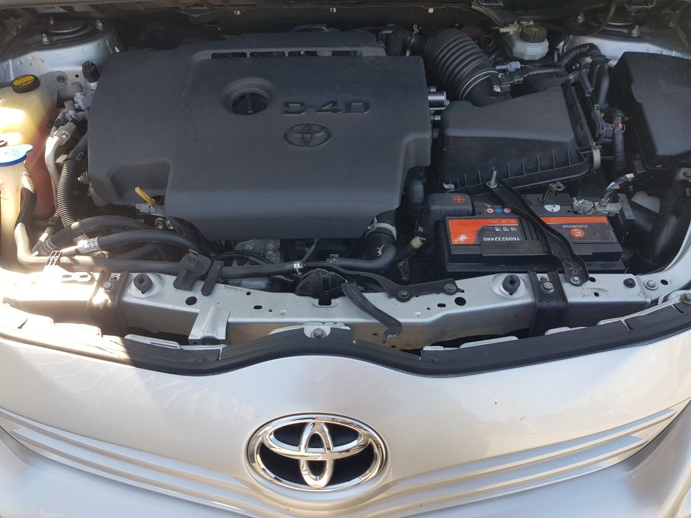 Toyota Verso 2.0 D-4D 126cv *7 lugares*rigorosamente impecável*