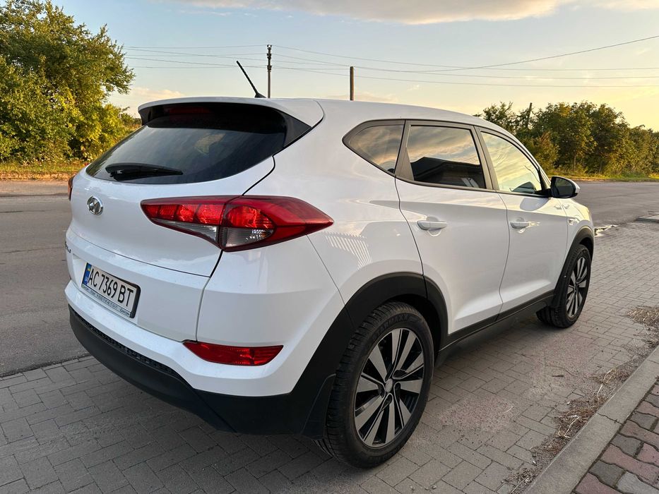 HYUNDAI Tucson 2017 рік