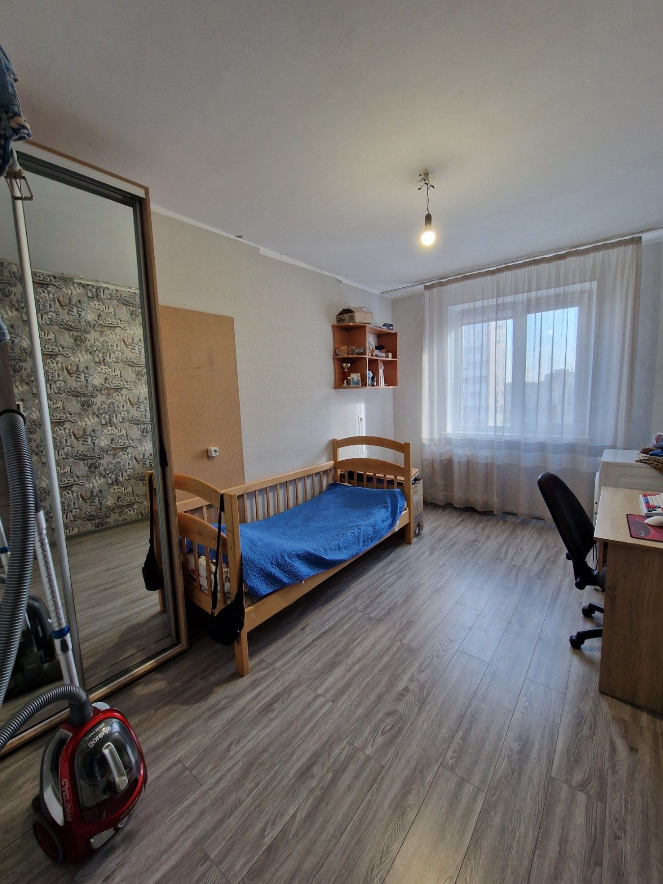 Продам 3хкомн квартиру на Высоцкого