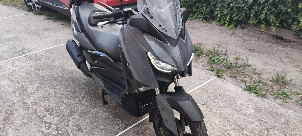 Yamaha x max 300