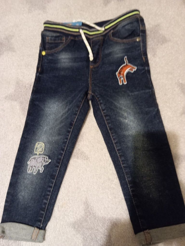 Nowe jeansy r. 98