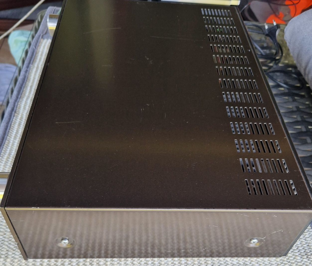 Amplituner Grundig R 1000