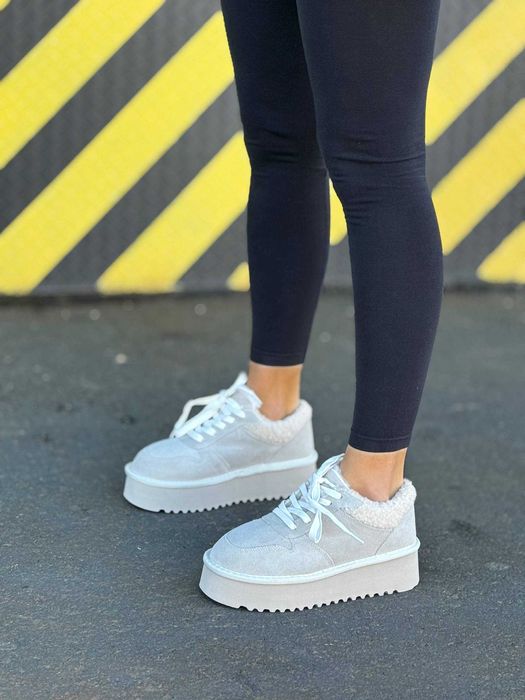 Жіночі зимові черевики на хутрі (36-41) замшеві білі, Ботинки, UGG