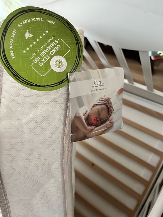 Дитяче ліжко з матрацом