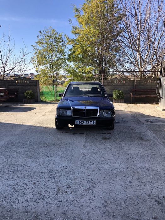 Продам Мерседес 190(w201)