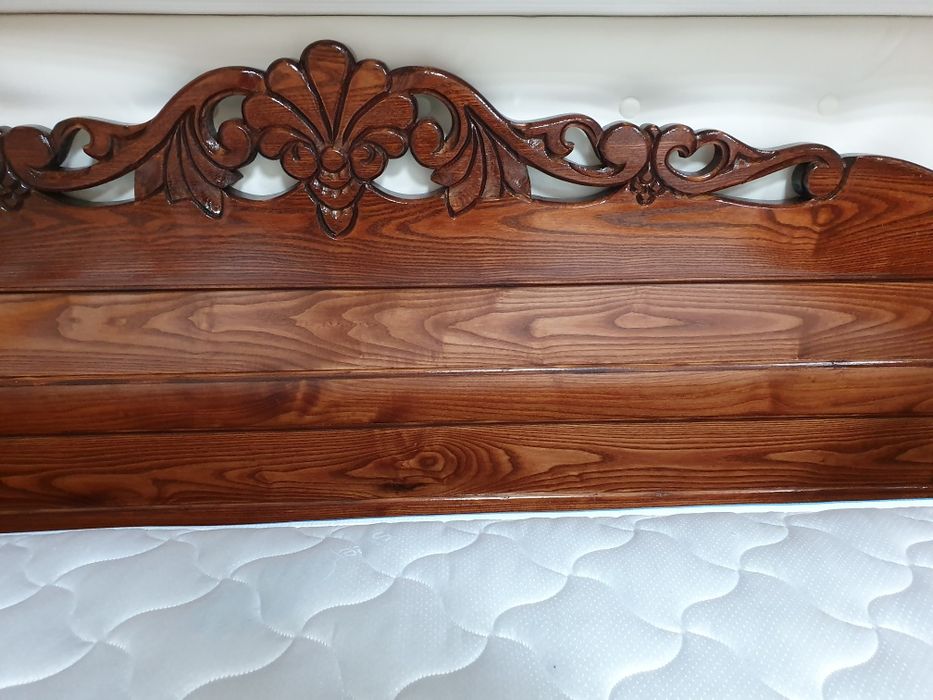 Ліжко дерев'яне,двоспальне,160/200,ясен,різьба ручної роботи