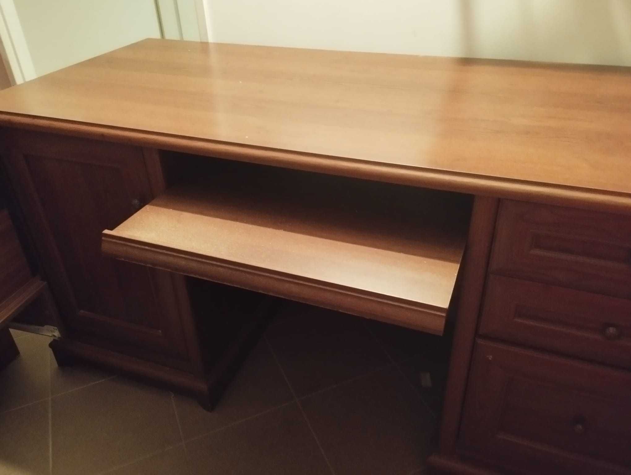 Meblościanka do biura
