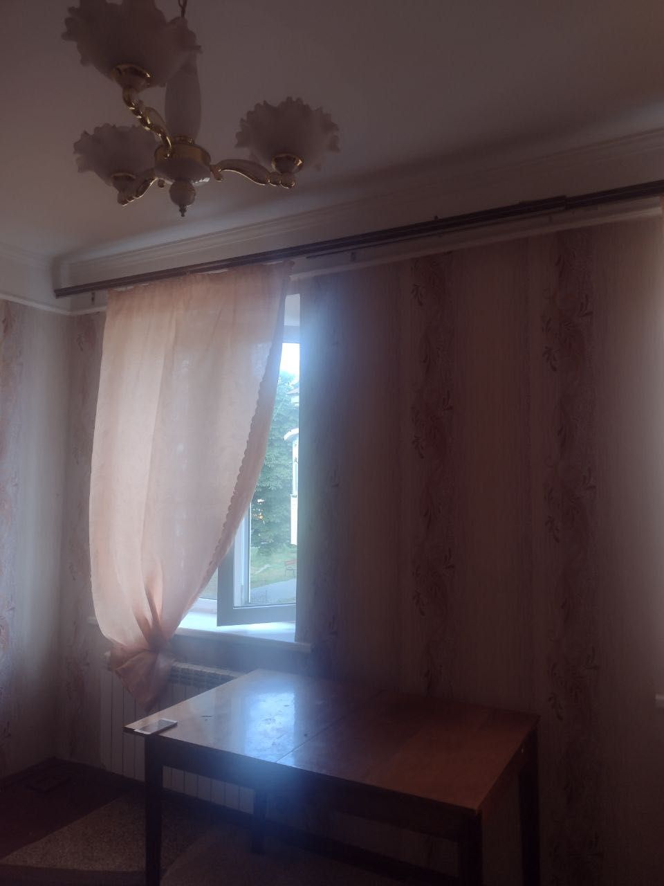Продам 3-кімнатну квартиру в центрі м.Фастів, Київської обл