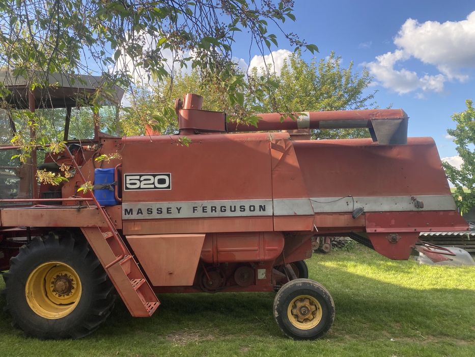 massey ferguson 520 комбайн як John Deere 1052 1055