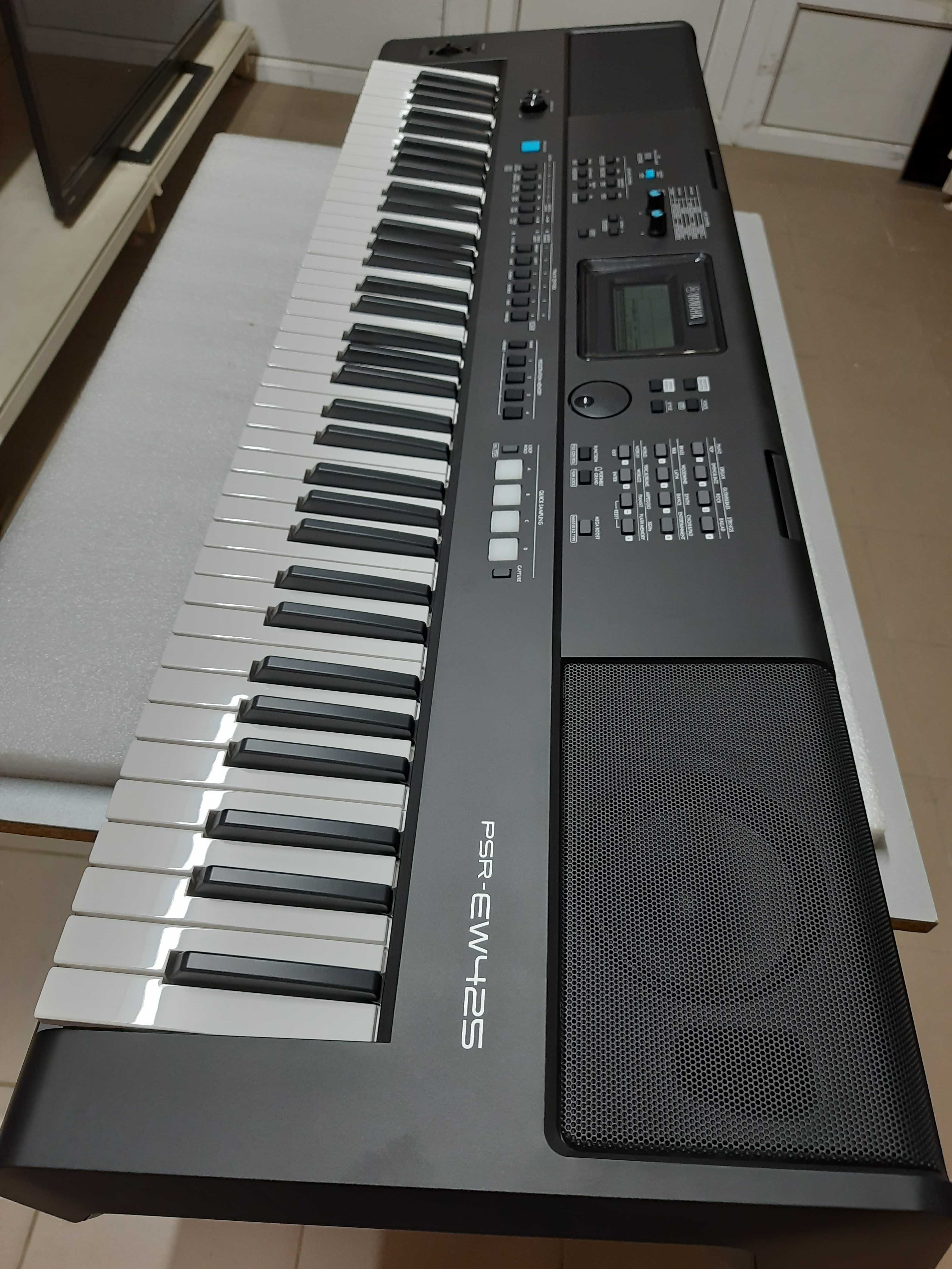 Продається новий синтезатор Yamaha PSR-EW425