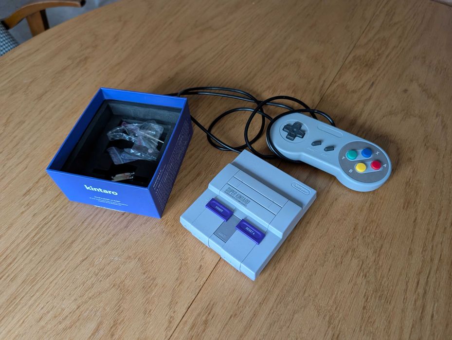 Retropie Raspberry Pi 3B+ 1GB + 32GB Pamięci + Obudowa Kintaro + Pad