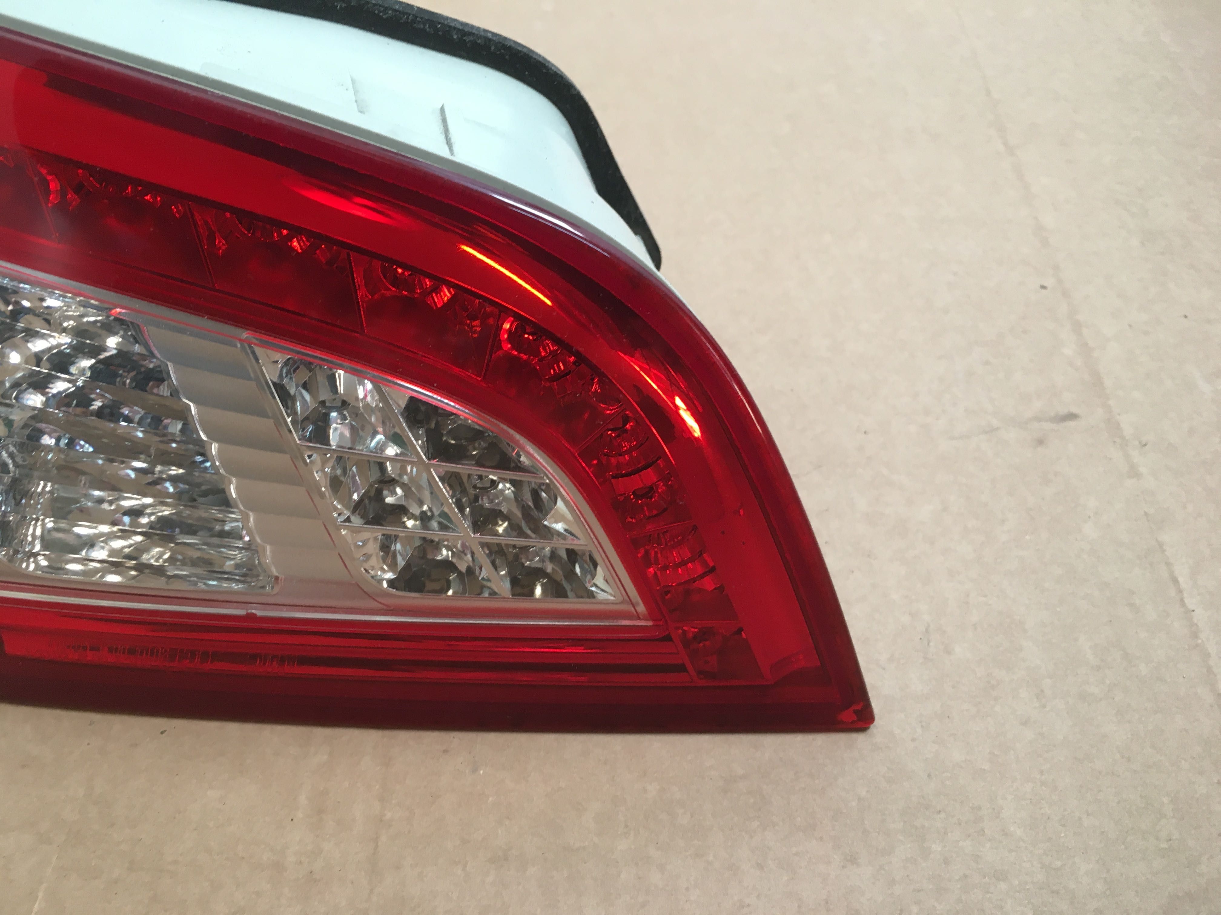 Lampa w klapę lewa peugeot 508 I sw combi