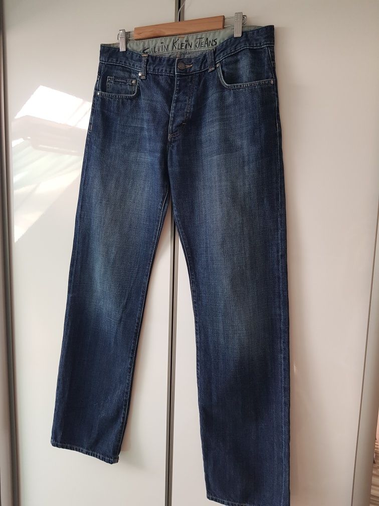 Jeansy marki CALVIN KLEIN rozm. 33