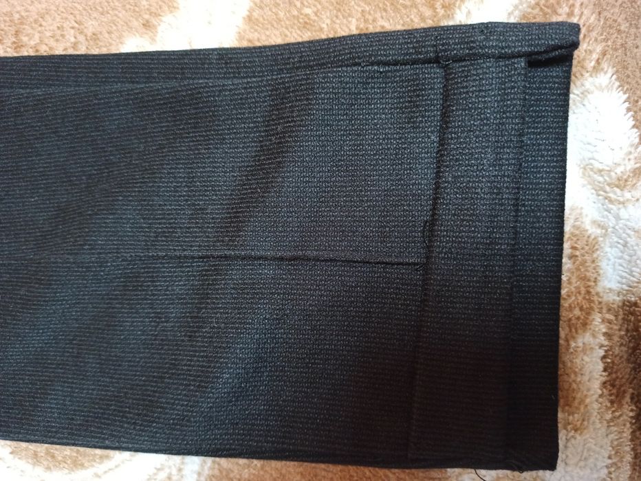 Продаються жіночі штани. Осінь-весна. Розмір на 48-50