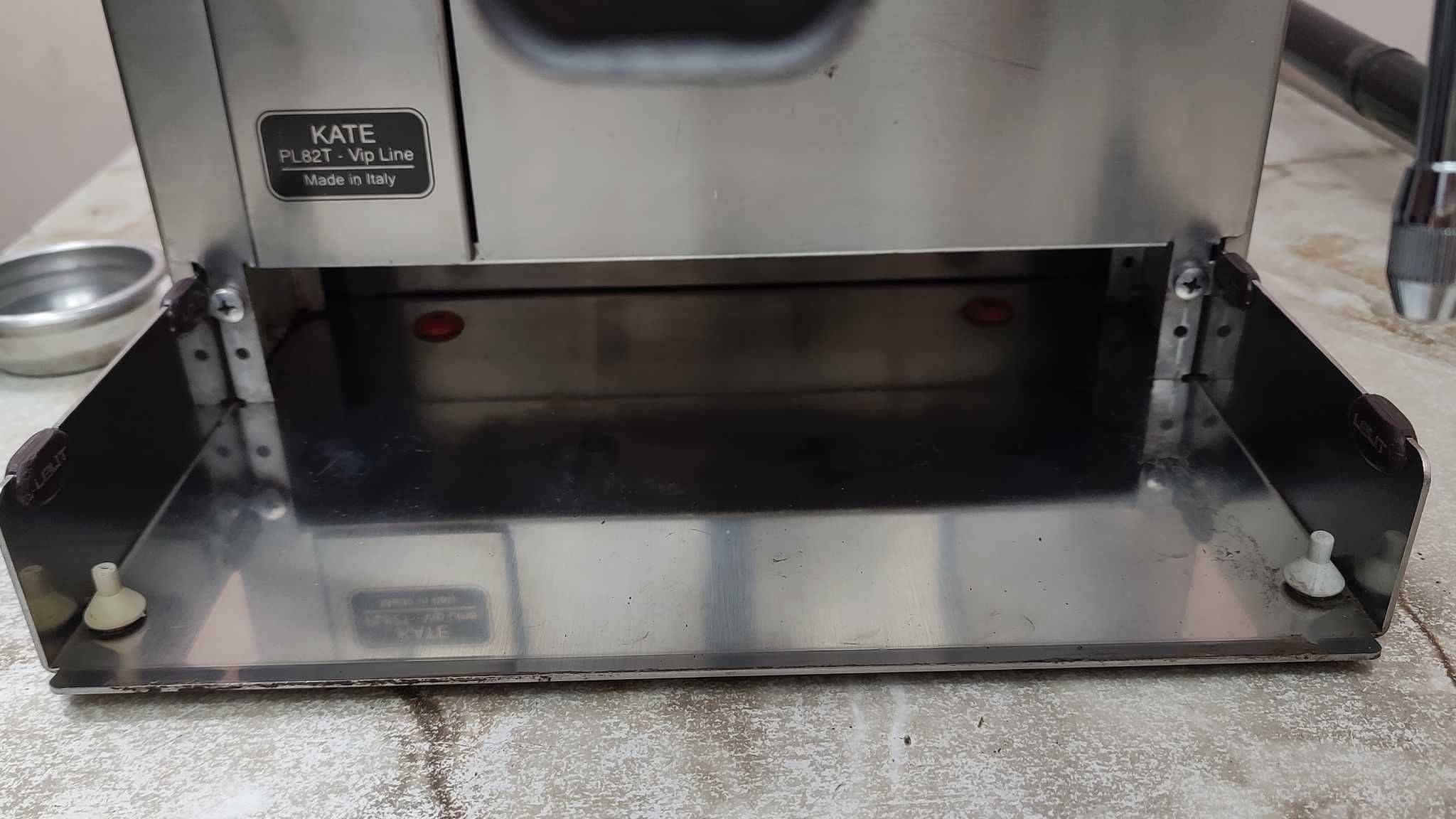 Ekspres kolbowy Lelit Kate PL82T z młynkiem – stal nierdzewna
