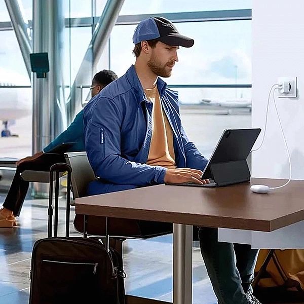 Ładowarka sieciowa Ugreen X227/20W GaN 1x USB-A 1x USB-C - biała