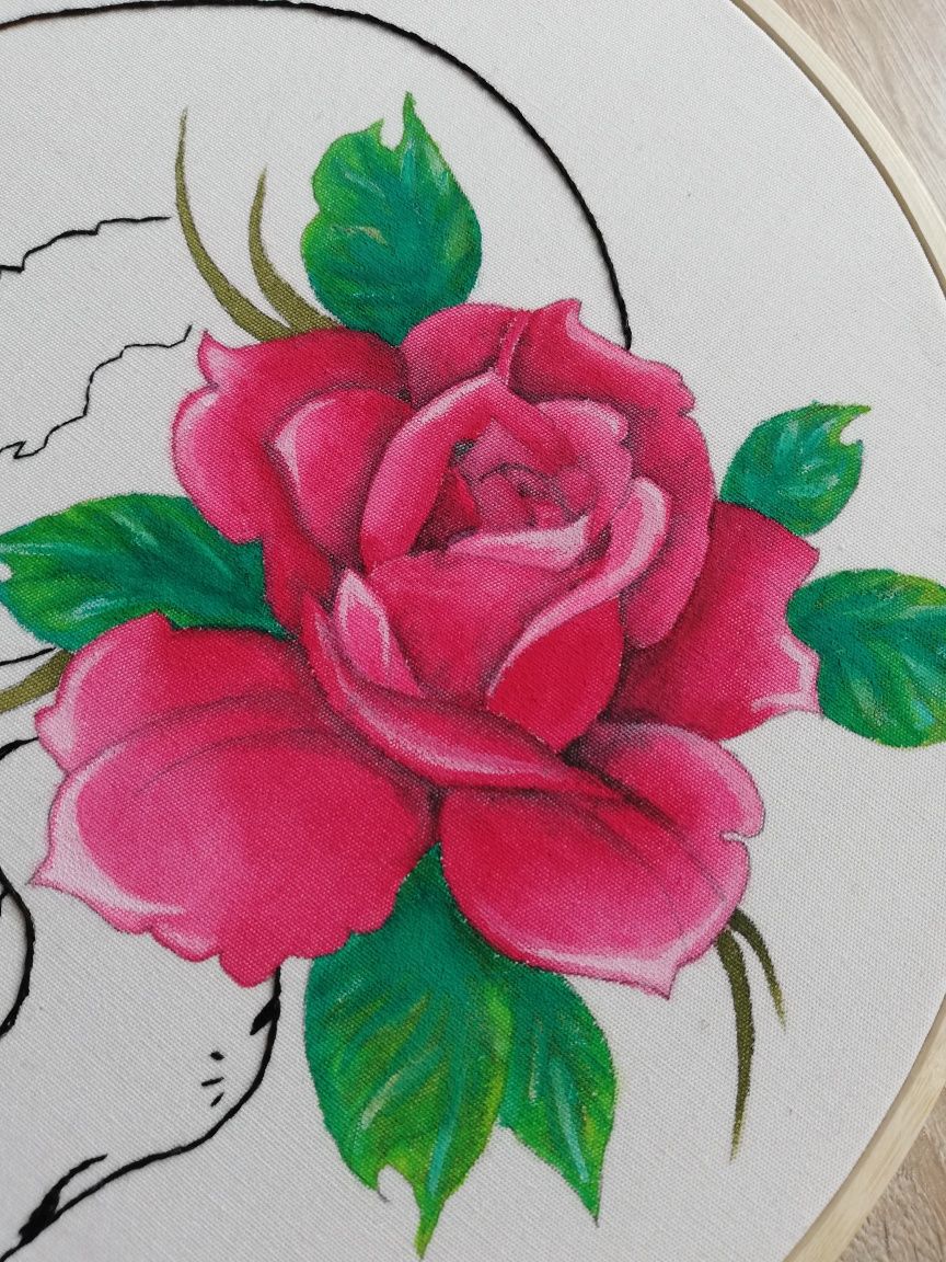Tamborek haft malowane róże prezent