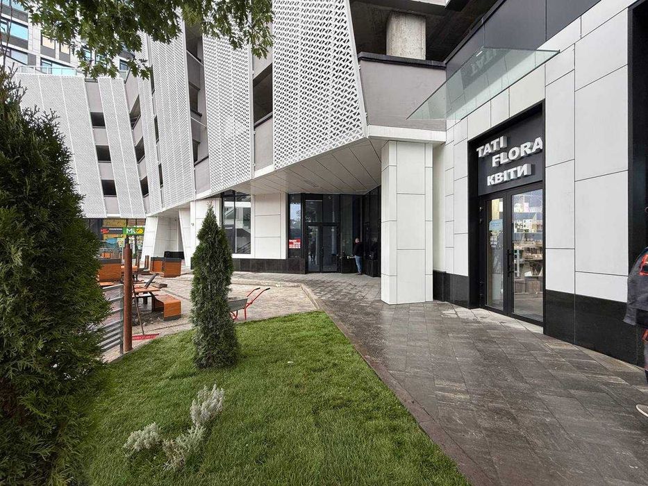 Оренда магазину 59 кв. м проспект Берестейський жк Манхеттен