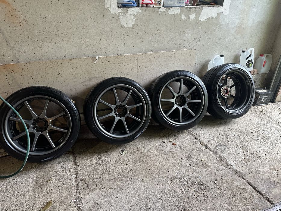 Диски  легкосплавні з шинами