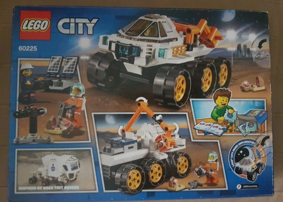 Lego City 60225 Rover testing drive