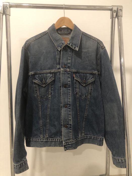 Джинсовка Levis.