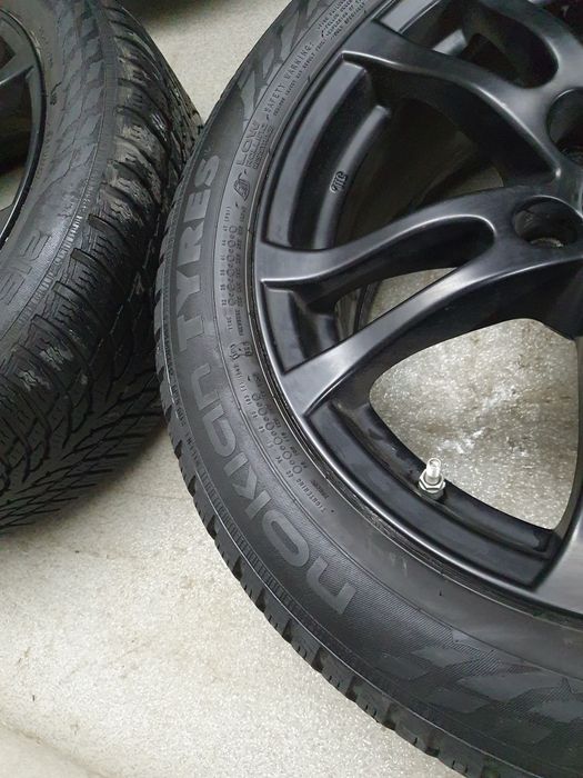 Комплект дисків 5х114 3 з шинами NOKIAN TYRES 215/55/R17 Розборка