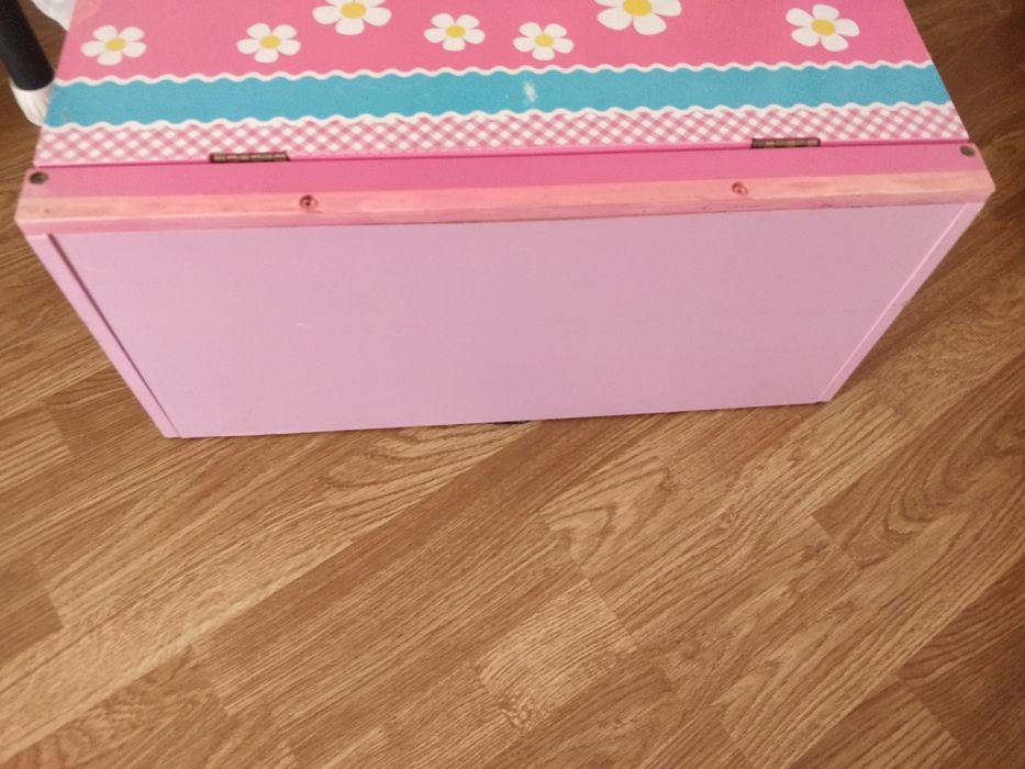 Baú em madeira hello Kitty