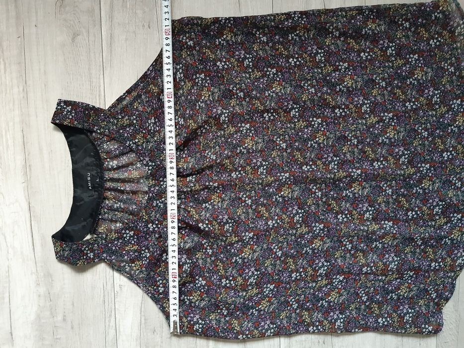 Bluzeczka w drobne kwiatki