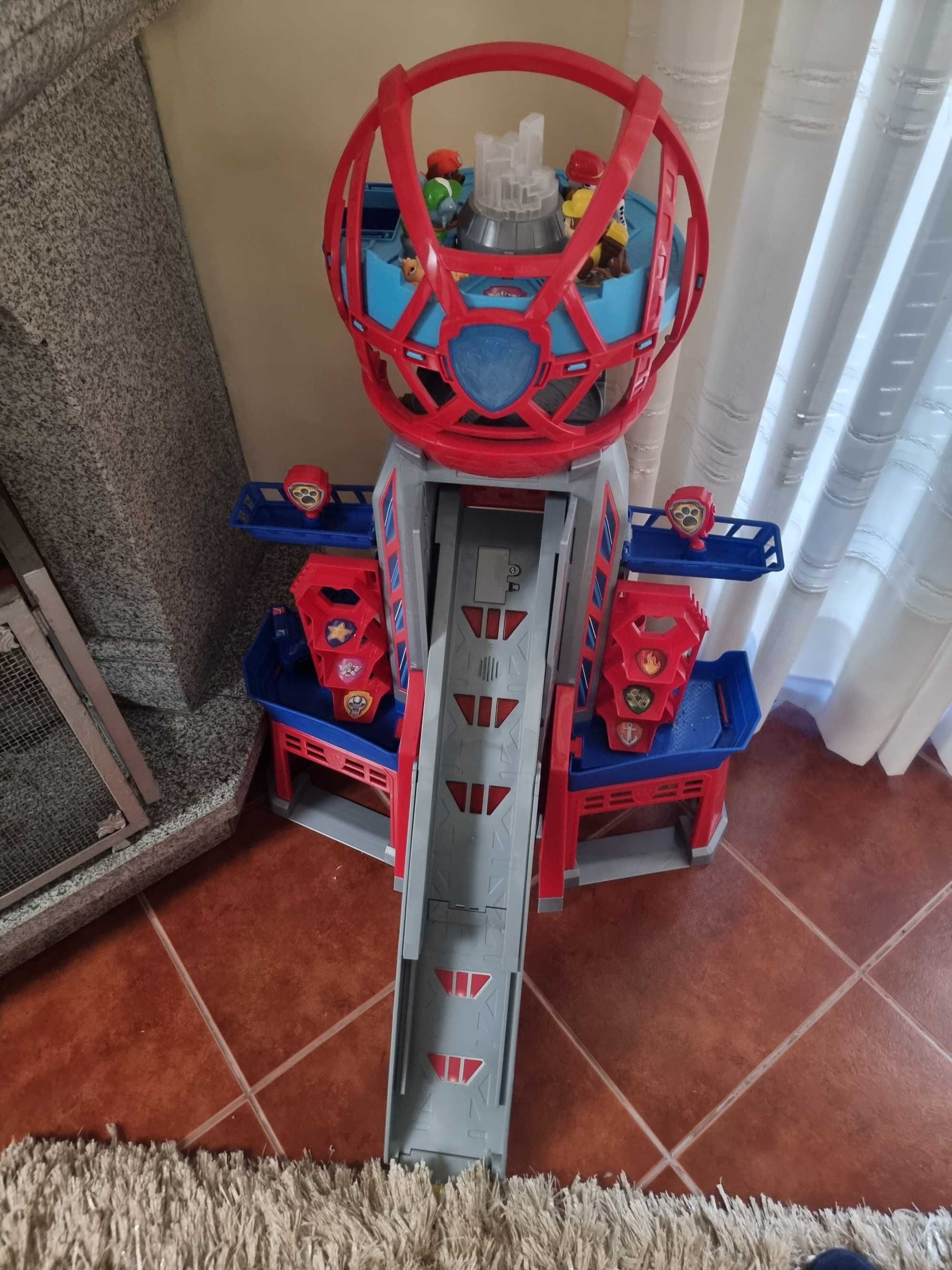 Vendo brinquedos nunca usados