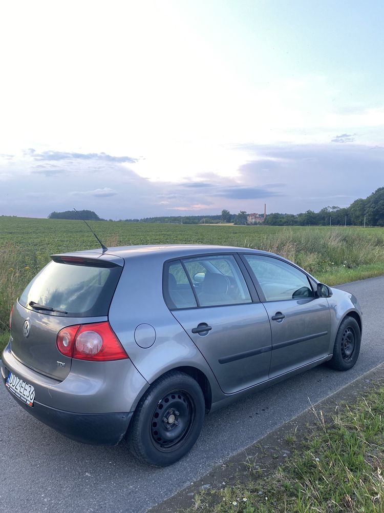 VW Golf 5 hatchback