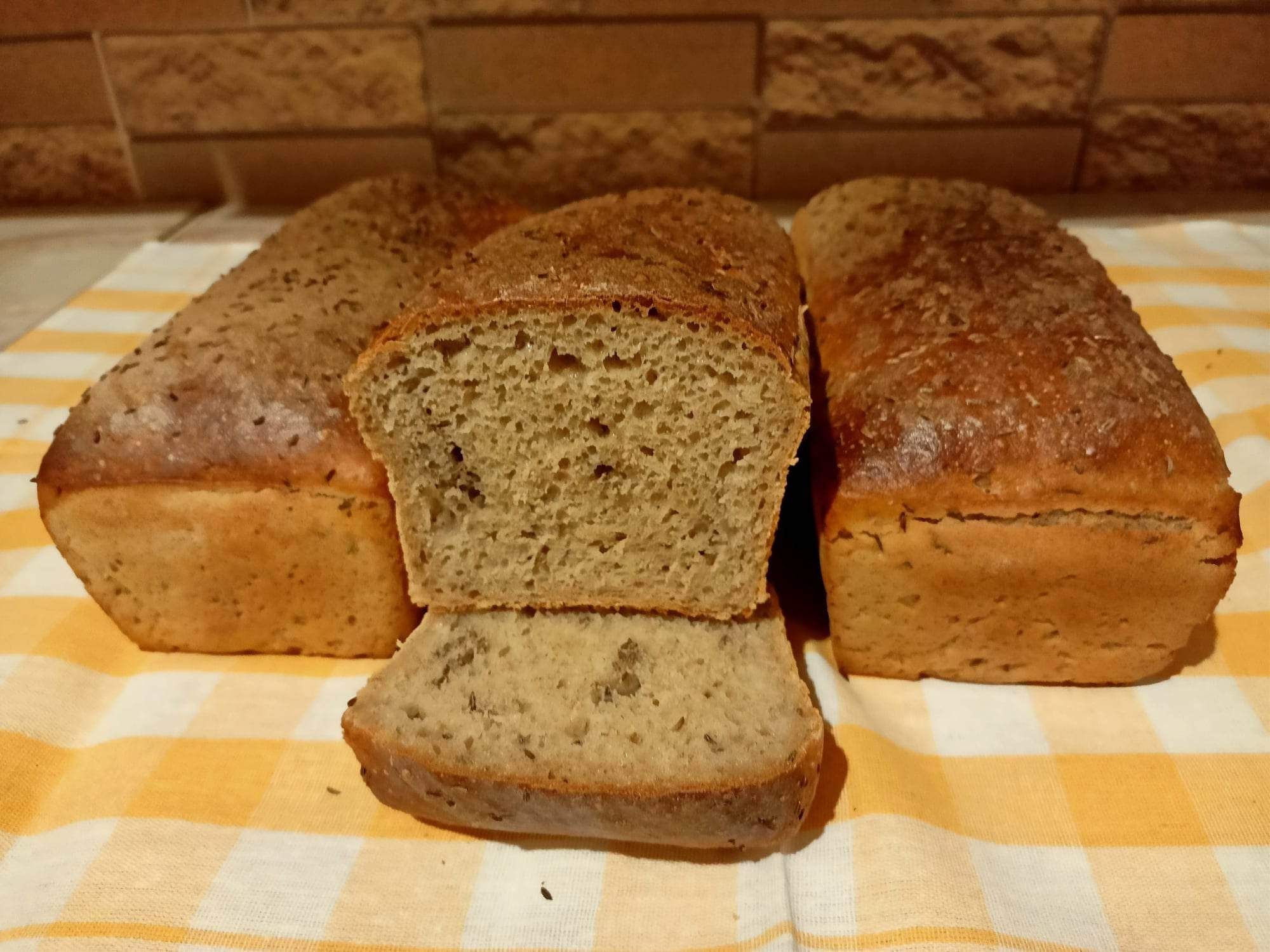 Chleb pszenno-żytni kminkowy 3 sztuki Paczka
