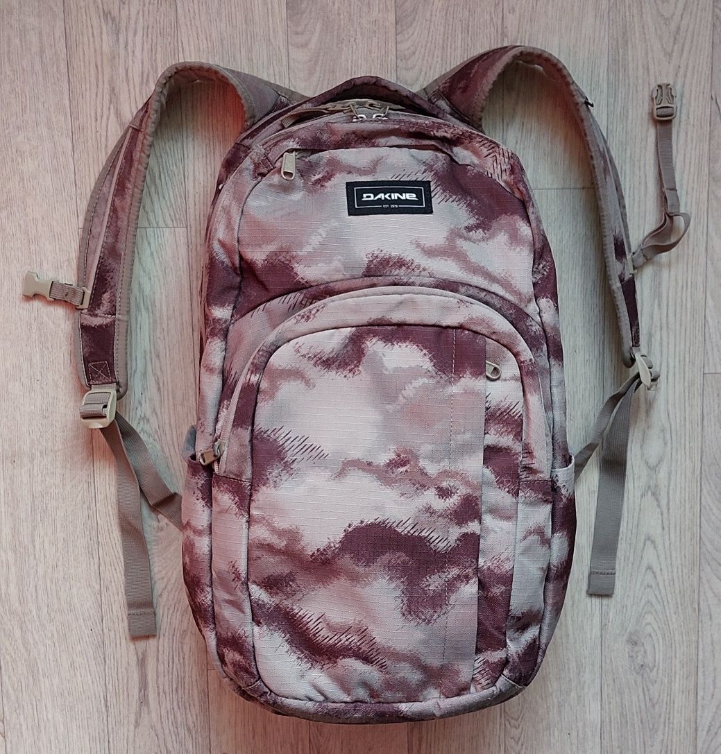 Рюкзак б/у городской Dakine Campus L 33L Ashcroft Camo