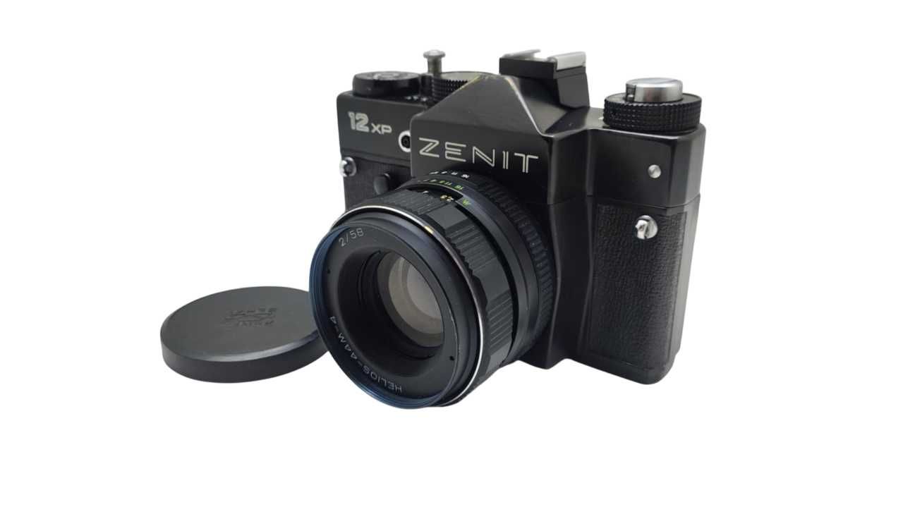 Aparat Zenit 12XP + obiektyw Helios 58/2 44M-4