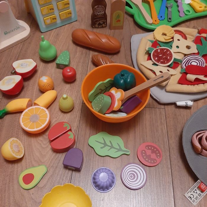 Drewniane zabawki do kuchni mikser waga pizza