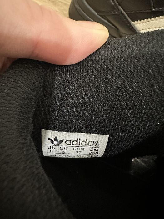 Продам оригінальні хайтопи півчеревики adidas рощмір 37
