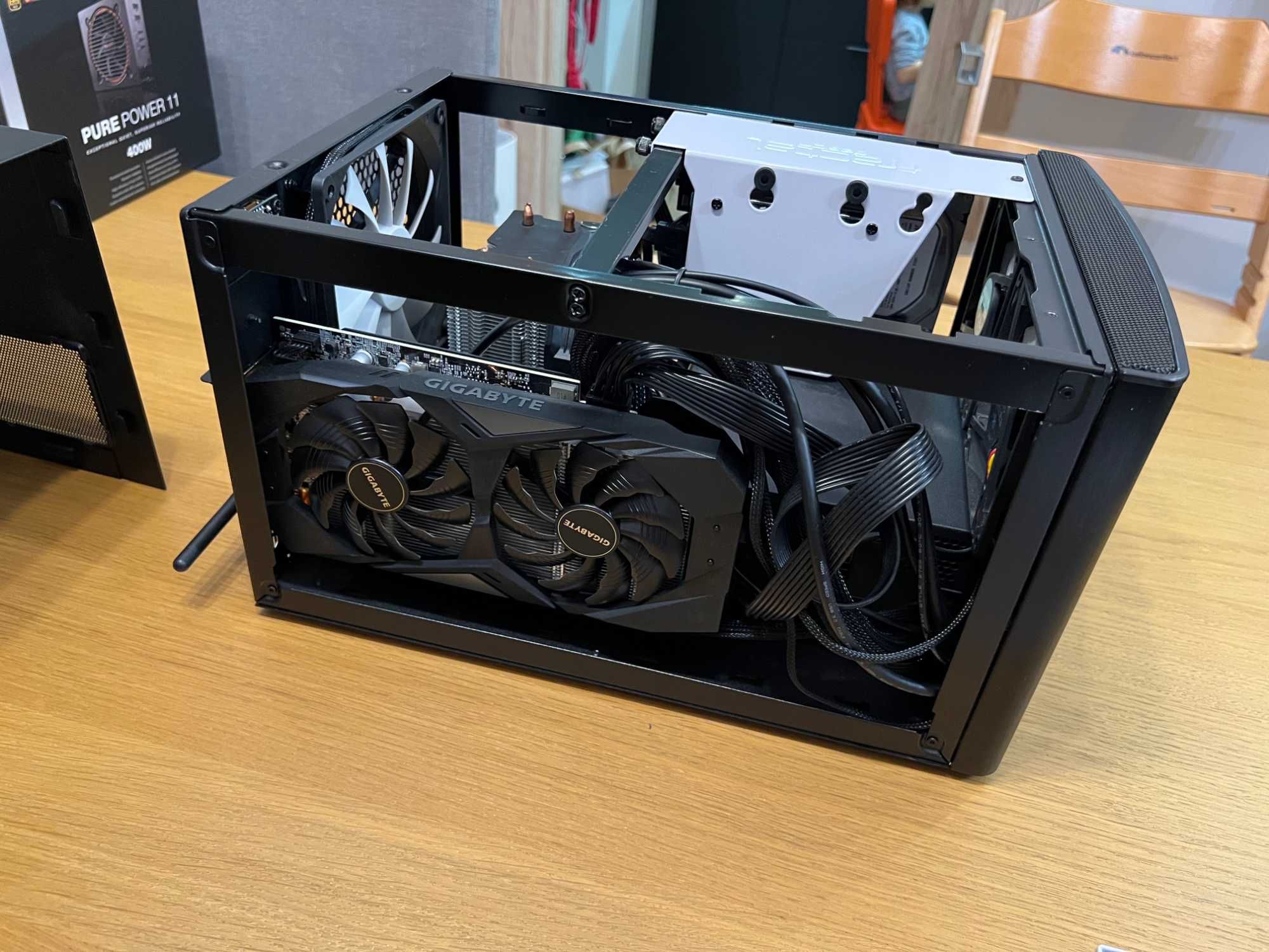 Kompaktowy PC / i5-9500 / GTX 1660 SUPER / 16GB / 3,5TB / Win11