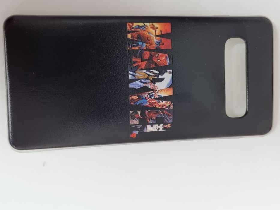 Продам чохли сіліконові на Samsung s10,нові.